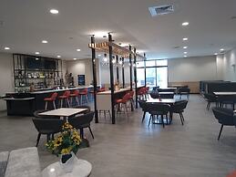 Holiday Inn Kansas City - Northeast by IHG