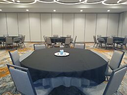 Holiday Inn Kansas City - Northeast by IHG