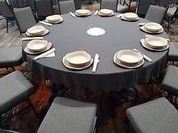 Holiday Inn Kansas City - Northeast by IHG
