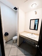 3B| Wellness Hotel & Hostel