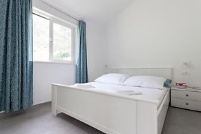 Apartments Villa Dingac - Borak