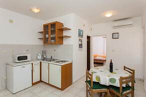 Apartments Villa Dingac - Borak