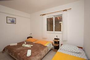 Apartments Villa Dingac - Borak