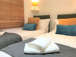 Seaside House With Parking