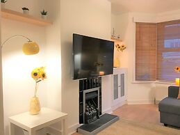 Seaside House With Parking