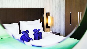 Radisson Blu Hotel & Residence, Nairobi Arboretum