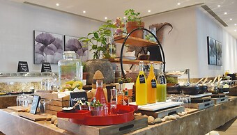 Radisson Blu Hotel & Residence, Nairobi Arboretum