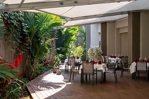 Radisson Blu Hotel & Residence, Nairobi Arboretum