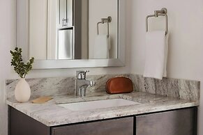 Sonder by Marriott Bonvoy East 5th Apartments East Austin