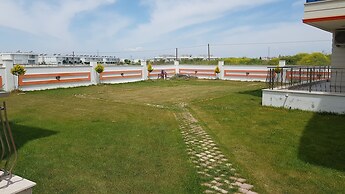 Esila Park Lara Kundu