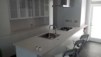 Octave's Beach Trek Apartment