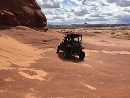 Hideout FT Abajo Stunning Views