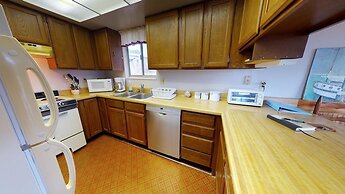 Hideout FT Abajo Stunning Views