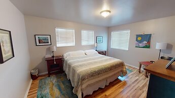 Hideout FT Abajo Stunning Views