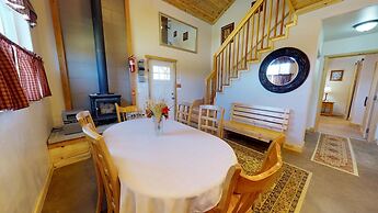 The Cedars Country Cottage