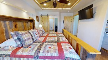 The Cedars Country Cottage