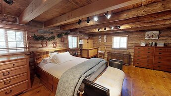 Stunning Apple Lane Log Cabin