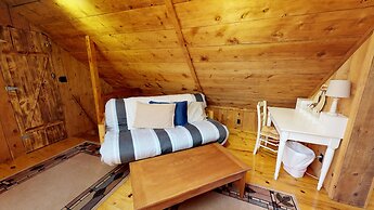 Stunning Apple Lane Log Cabin