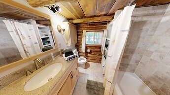 Stunning Apple Lane Log Cabin