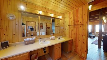 Juniper Ridge Family Cabin