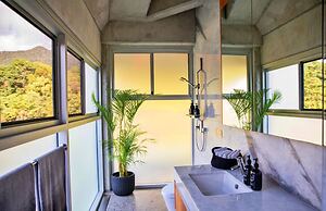 Alkira Award Winning Luxury Holiday Home