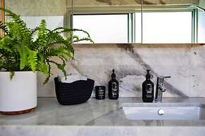 Alkira Award Winning Luxury Holiday Home