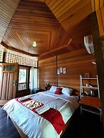 Hotel Besar Bulan Baru - Senggigi