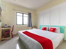 OYO 89717 Budget Star Hotel