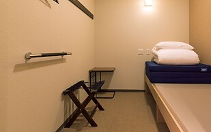 Wild Cherry Blossom Hostel Tokyo Koganei