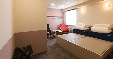 Wild Cherry Blossom Hostel Tokyo Koganei