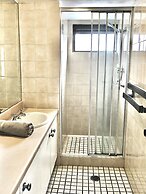 Cairns Apartment Esplanade Ocean Views