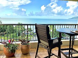 Cairns Apartment Esplanade Ocean Views