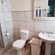 Hillton Manor Guest House