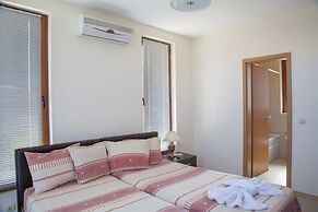 Lighthouse Golf Resort Private Properties