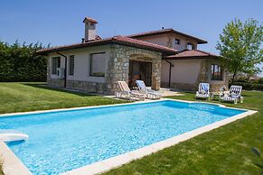 Lighthouse Golf Resort Private Properties