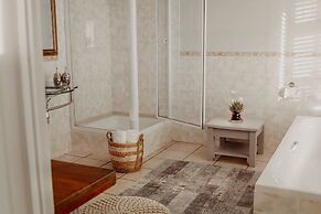 Aqua Marina Guest House