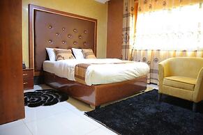 Signature Suites & Hotel