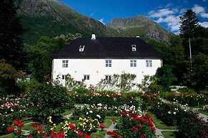 Husnes Sentrum Hotell