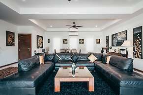 Luxury Villa Onyx Nai Harn Beach