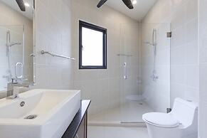 Luxury Villa Onyx Nai Harn Beach