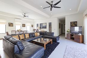 Luxury Villa Onyx Nai Harn Beach