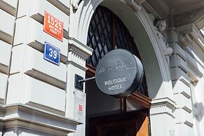 Miss Sophie's Downtown