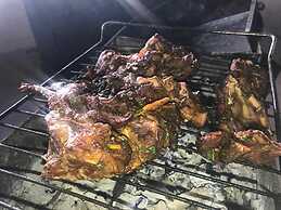 The Great Circle Lodge - Hostel