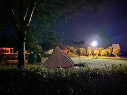 The Great Circle Lodge - Hostel