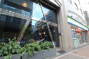 Shimanouchi Luxury Apartment