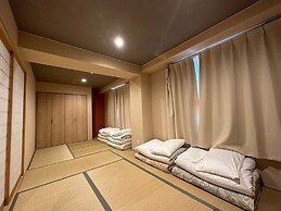 Shimanouchi Luxury Apartment