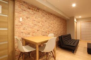 Shimanouchi Luxury Apartment