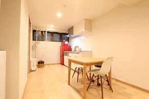 Shimanouchi Luxury Apartment