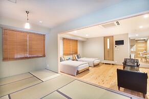 Shimanouchi Luxury Apartment