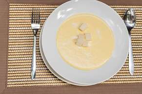 Five Rose Siem Reap Hostel